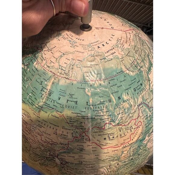 Vintage Rand McNally  Rotatable Desk Metal Stand World Portrait Globe - Picture 9 of 9